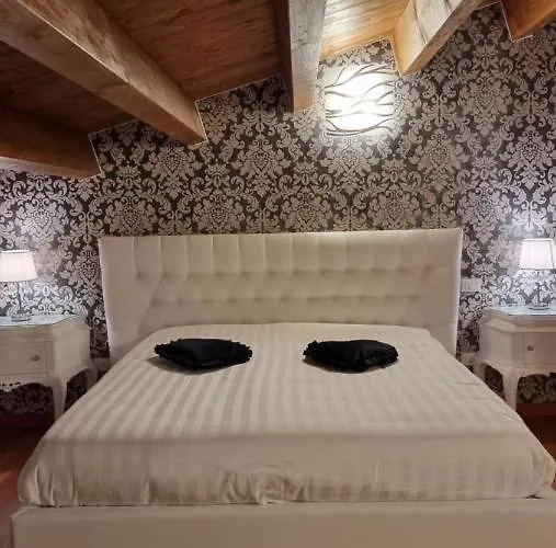 Palazzo Del Contestabile 住宿加早餐酒店 3*